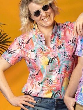 RSVLTS Women's La Croy Radberry KUNUFLEX Shirt XS Neon Pink Tropical LaCroix